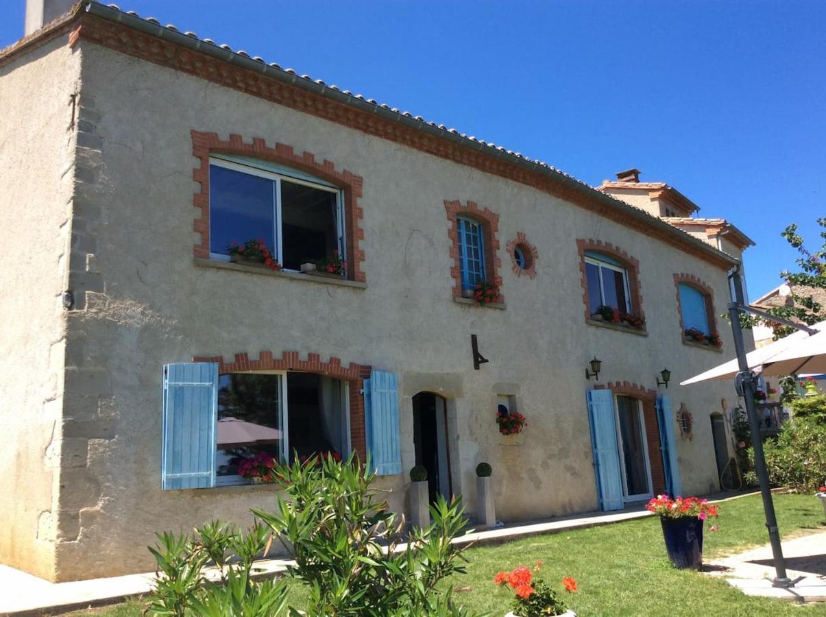Bed and Breakfast La Dame Fines Puybegon Exterior foto