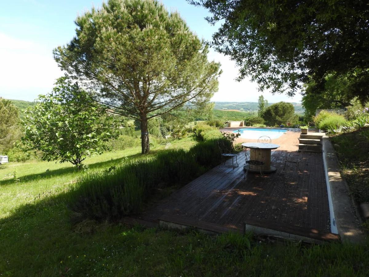 Bed and Breakfast La Dame Fines Puybegon Exterior foto