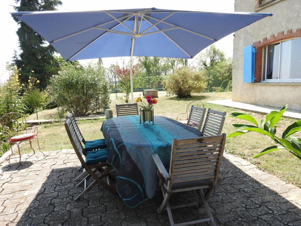 Bed and Breakfast La Dame Fines Puybegon Exterior foto