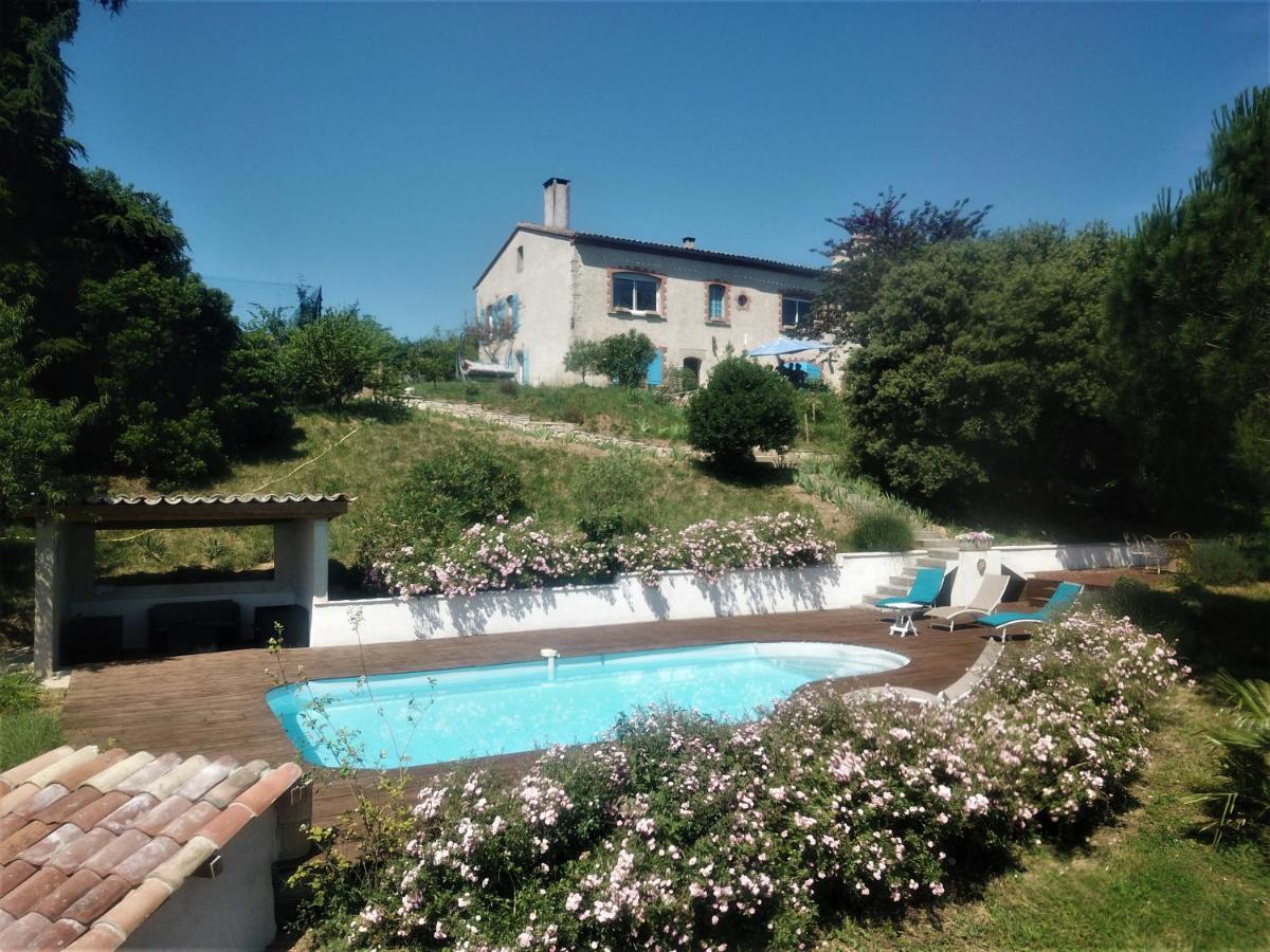Bed and Breakfast La Dame Fines Puybegon Exterior foto